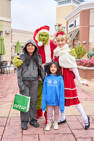 Outlets-xmas-(11-11-23)-0026