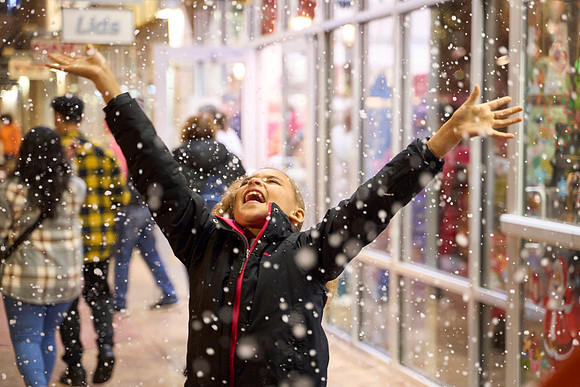 Outlets-xmas-(11-11-23)-0125