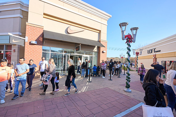 Outlets-(11-19-23)-0077