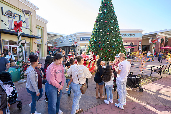 Outlets-(11-19-23)-0082