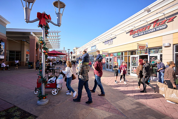 Outlets-(11-19-23)-0095
