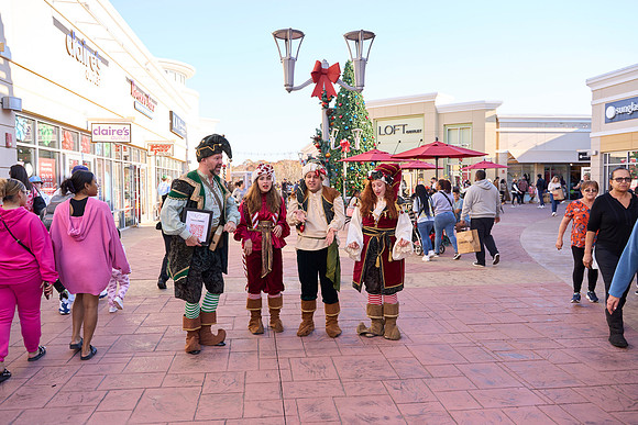Outlets-(11-19-23)-0106